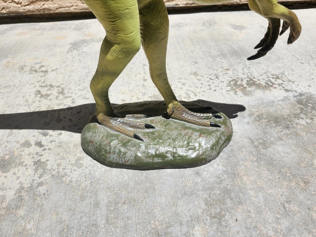 Compsognathus "Compy" Dinosaur statue - Image 14