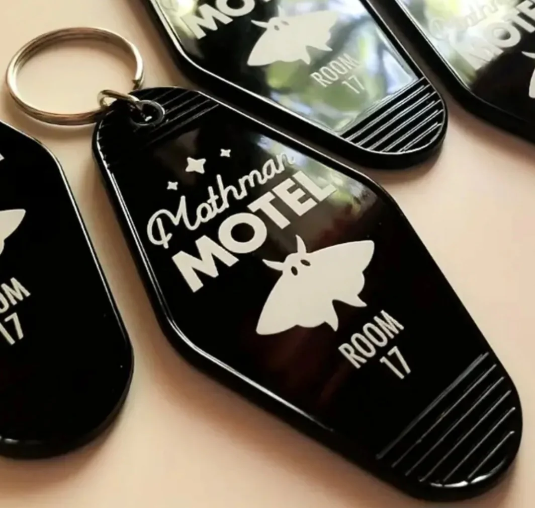 The Mothman Prophecies movie AVALON MOTOR INN PROP KEYTAG Point Pleasant monsterTHE MOTHMAN PROPHECIES movie AVALON MOTOR INN PROP KEYTAG Point Pleasant monster - Image 10